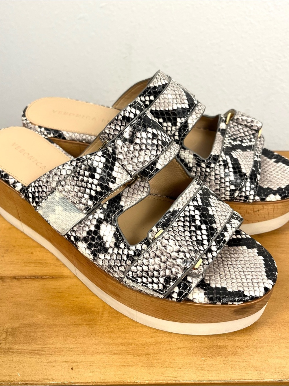 Veronica Beard 8 Welda Snake-Print Platform Wedge Slide Sandals Black & Gray